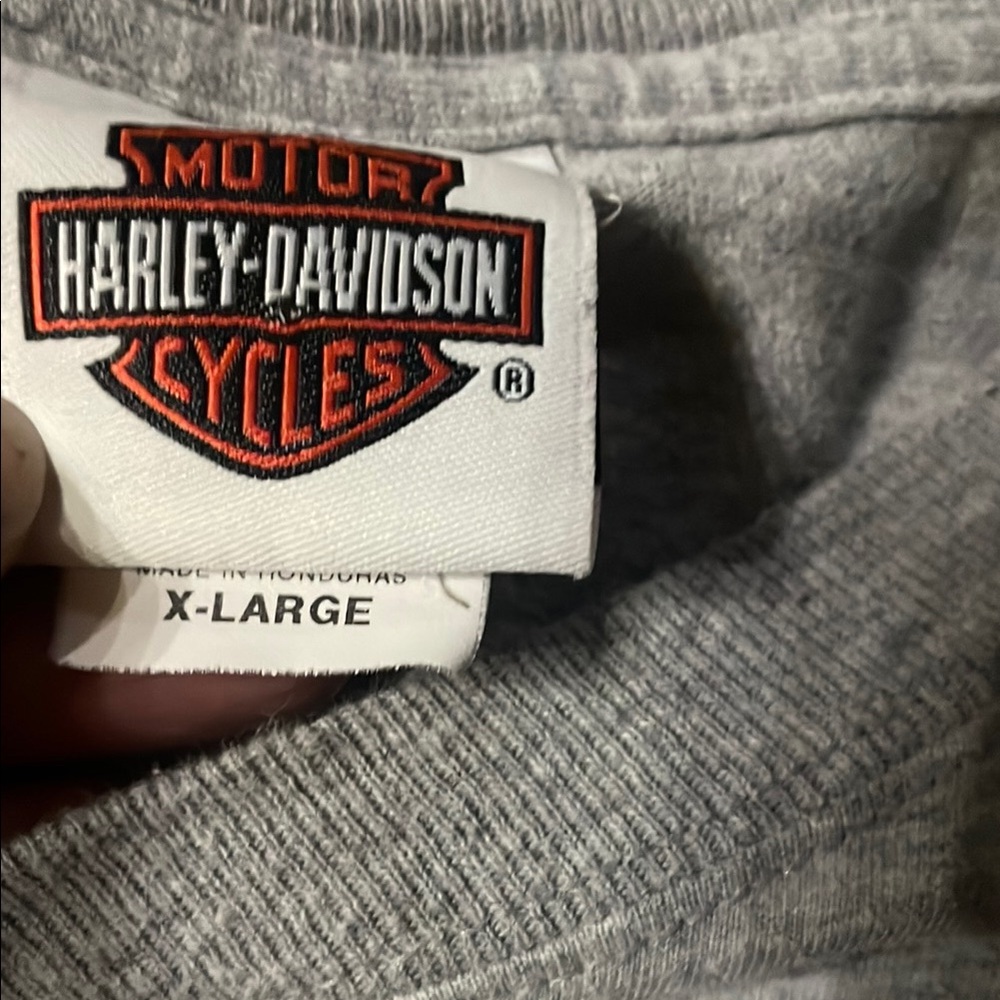 Harley-Davidson Gray and Black Short Sleeve Tees pair of shirts, size XL - Picture 2 of 7